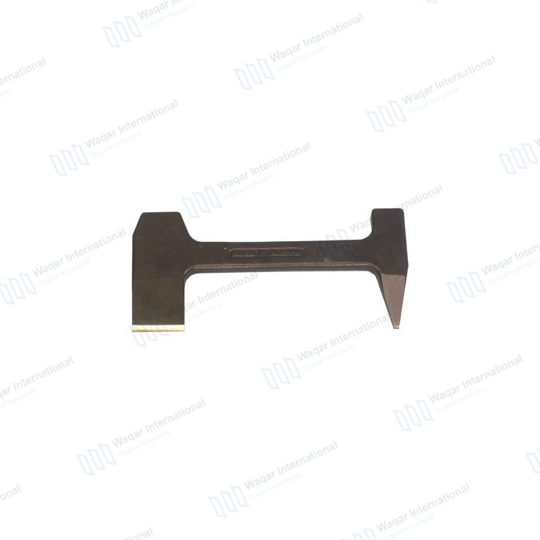 Veterinary Syringes Hoof Cleaning Buffer Clinch Cutter — veterinary instruments manufactured by Waqar International, Sialkot
