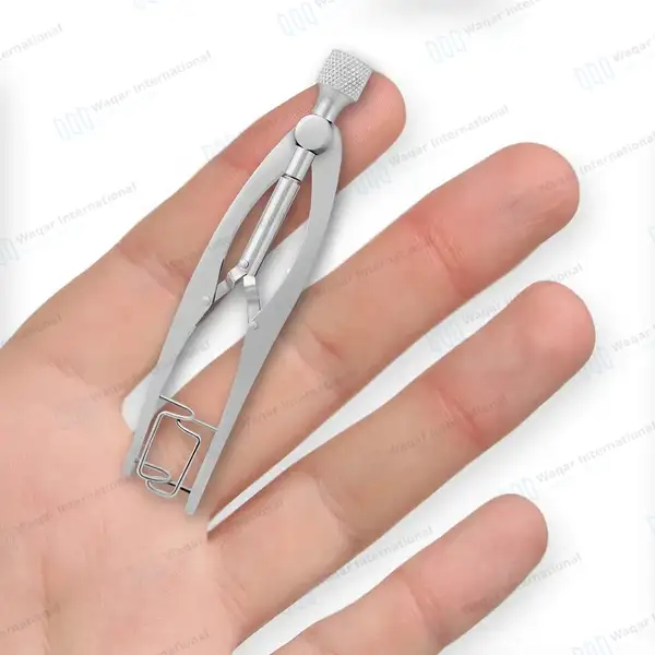 Castroviejo Eye Speculum 4″ Large 18x5mm Fenestrated - surgical instruments manufactured by Waqar International, Sialkot - view 8