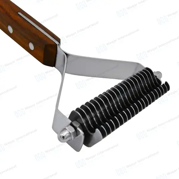 De-shedding Rake 20 Blades for Dogs Cats 7.5″ Pet Grooming Dematting Comb - veterinary instruments manufactured by Waqar International, Sialkot - view 6