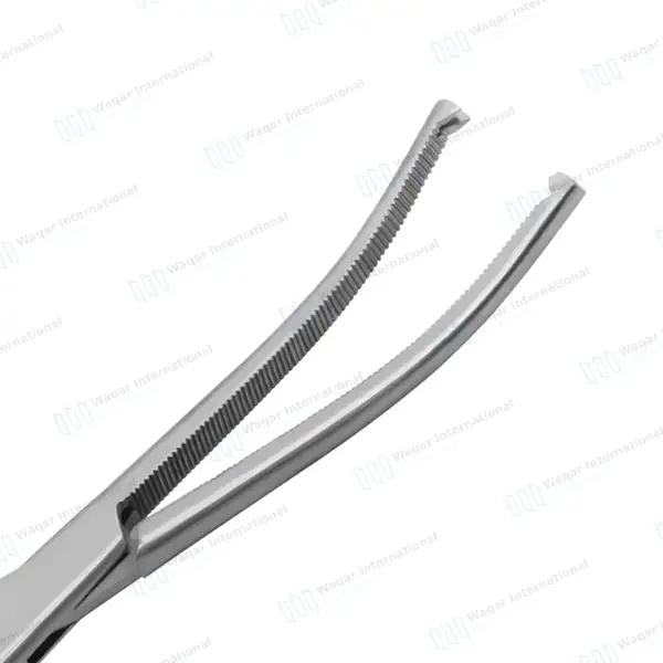 Rochester-Ochsner Forceps 5.5″ Curved 1×2 Teeth Serrated Jaws - surgical instruments manufactured by Waqar International, Sialkot - view 2